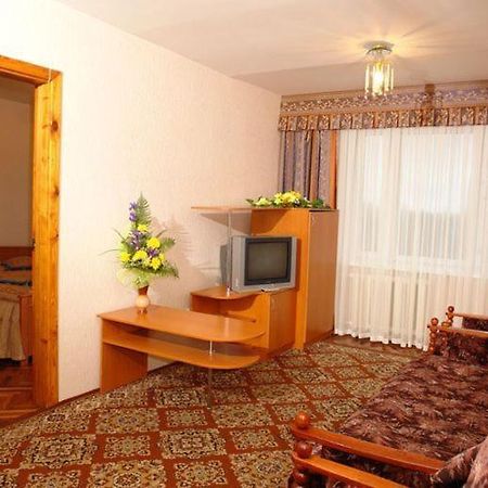 Profssoyuzny Hotel Chernihiv Room photo