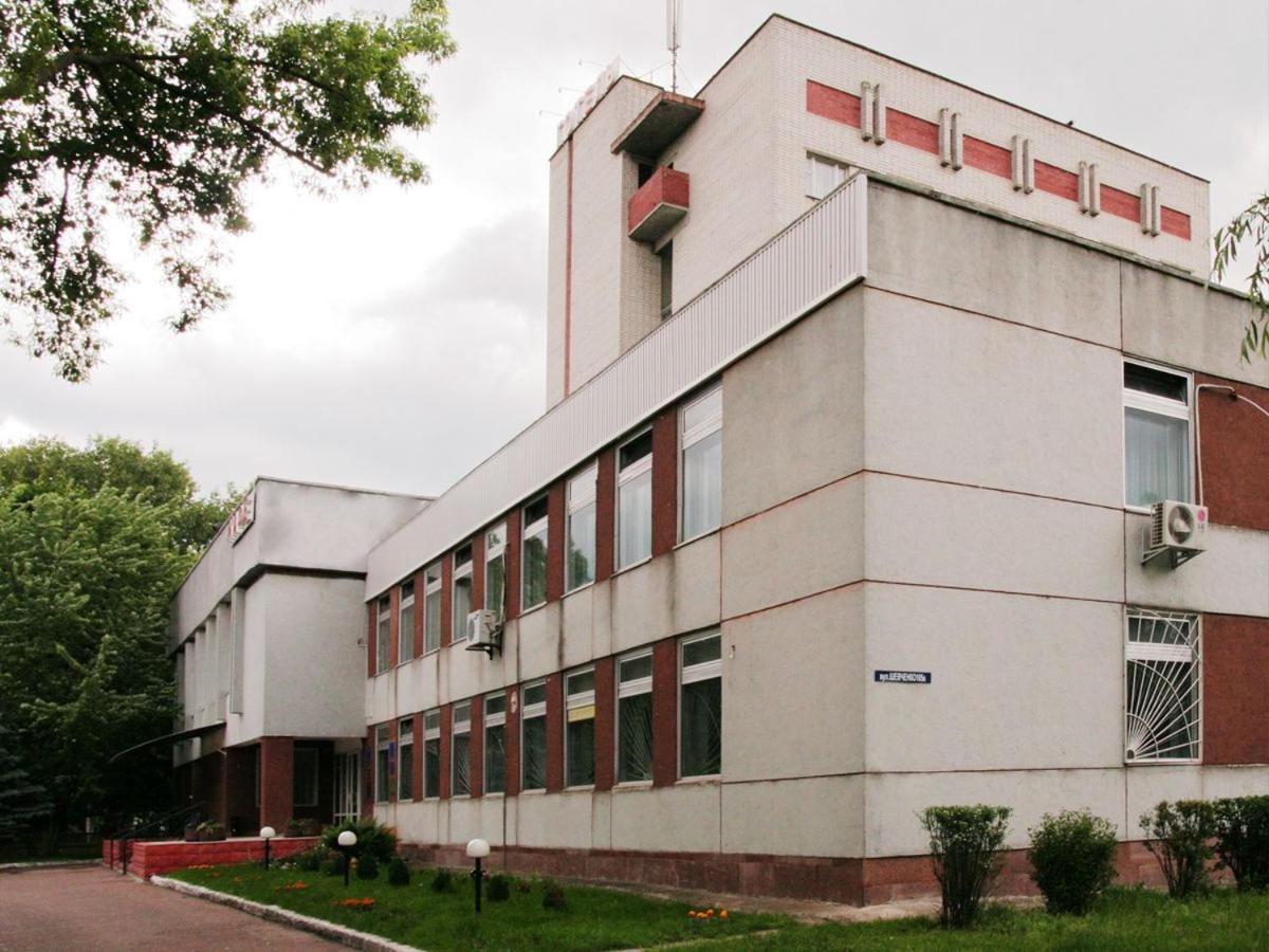 Profssoyuzny Hotel Chernihiv Exterior photo