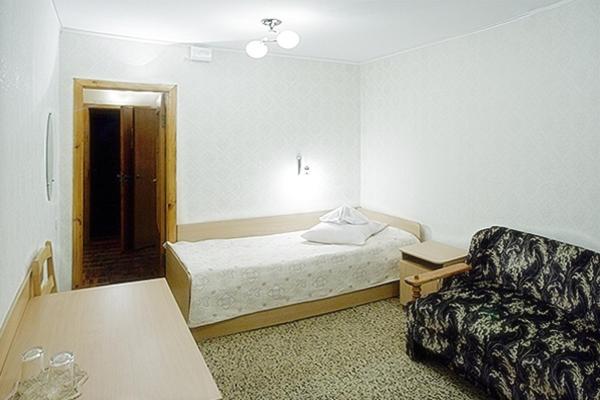 Profssoyuzny Hotel Chernihiv Room photo